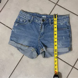 BDG Women‎ Denim Blue Mid Rise Shortie Shorts size 27. thumbnail 7