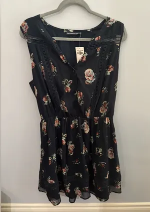 NWT Abercrombie & Fitch Floral Blue Dress in Size XL thumbnail 1