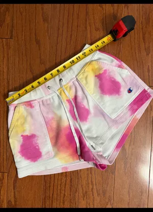Champions Tie-dye Fleece Drawstring pull-on Shorts- size Medium. Gently warn & Excellent condition. Pockets on each side & 1 back pocket. Non-smoking home. Priced to sell at as is condition. Measurements approximately 13” waste not fully stretched out x 11” long. Don’t like my price make a reasonable offer. thumbnail 5