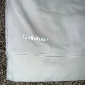 Lululemon Perfectly Oversized Crew Women 12 White Good French Terry Sweatshirt thumbnail 4