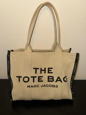 Marc Jacobs Tote Bag thumbnail 1