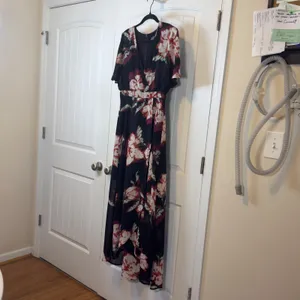 Luxology Women Black Floral Wrap Maxi‎ Dress Flutter Sleeve High Low Hem Wedding thumbnail 6