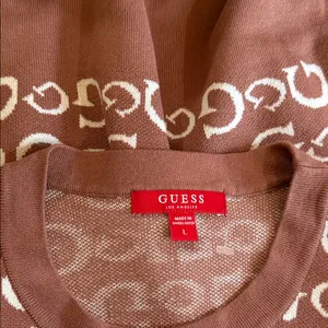 Guess Brown and White Logo Short Sleeve Top NWOT size L thumbnail 3