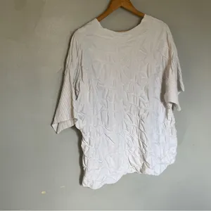 27 Aug A.M. Textured White Oversized Tunic Top – Size X-Large. ONE OF A KIND thumbnail 9
