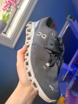 Purple On Cloud Running Shoes thumbnail 2