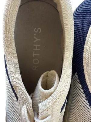 Rothy’s The Court Sneaker Cream Navy Knit Lace-Up Shoes Women’s Size 9 thumbnail 6