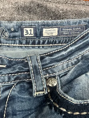 Miss Me Signature Bootcut Jeans Size 31 Embellished Pockets Distressed thumbnail 4