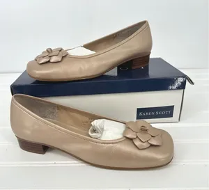 Vtg Karen Scott Floral Flats Women 7.5 Gold Leather Low Heel Dress Shoes Comfort thumbnail 1