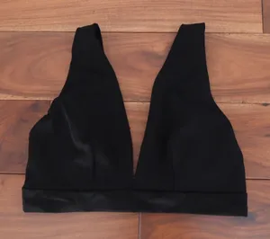 ASOS DESIGN Black‎ Plunge V Neck Bikini Top Bra Swimwear Size US 12 thumbnail 1