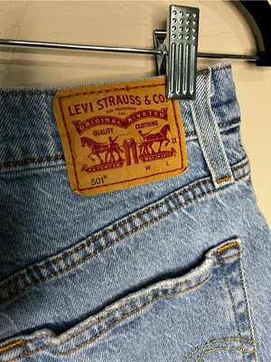 Levi’s 501 High Rise Distressed Raw Hem Button Fly Frstuval Cowgirl Denim Shorts thumbnail 7