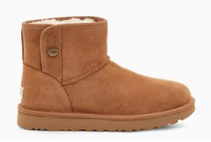 Ugg Jona Women’s snap closure short ankle boot size 6 thumbnail 1