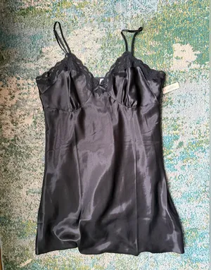 NWT Ambrielle Woman black lace trim nightgown, size 1X thumbnail 1