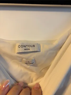 Aritzia Crop top thumbnail 3