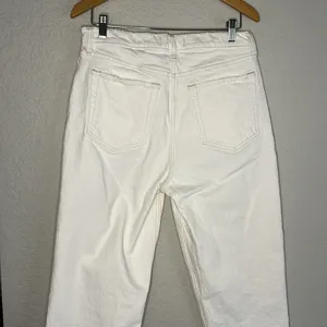 Abercrombie & Fitch The 90s Straight Ultra High Rise Jeans Size 32 White Cream thumbnail 8