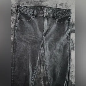 American Eagle High-Waisted Jegging in Black Size 10 Long thumbnail 8