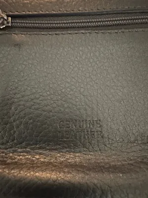 Compact Pebbled Leather Bifold Wallet in Silver thumbnail 2