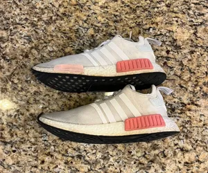 RARE Tennis Shoes Size 8 1/2! thumbnail 1