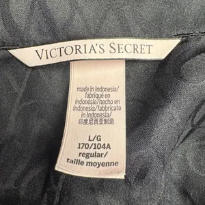 Victoria's Secret Satin Pajama Set Black Pink Logo Print Long‎ Sleeve Pants L M thumbnail 3