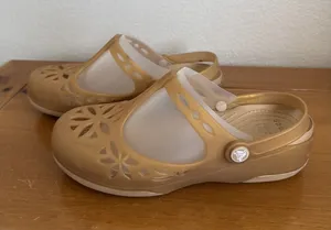 Crocs Isabella Clogs Womens Sz 7 Dark Gold Cutout Comfort Casual Mary Jane Shoes thumbnail 1