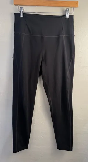 girlfriend collective Black High-Rise Leggings with Logo Tag. No siz tag thumbnail 1