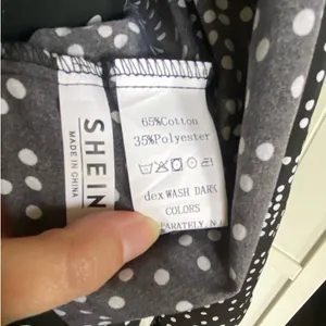 Shein Womens Blouse Sz S Black and White‎ Polka Dot Tie Front Cropped Length thumbnail 5