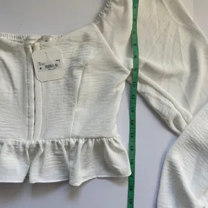 Altar'd State Women's White Off-Shoulder Top Size Small NWT thumbnail 5