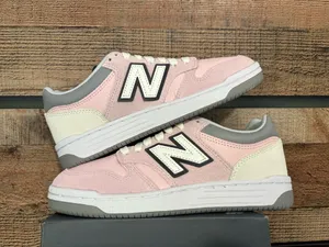 Pink and white New Balance thumbnail 5