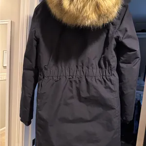 The North Face Women's Navy Jacket thumbnail 7