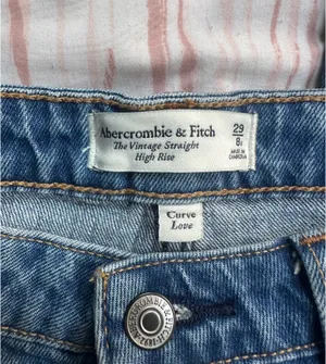 Abercrombie Jeans Vintage Straight High-Rise thumbnail 6