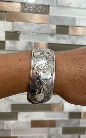 Silver thumbnail 2