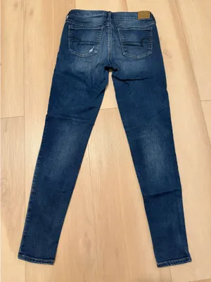 American Eagle Jeans Women's Size 6 Long thumbnail 4