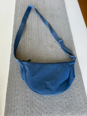 32 Degrees Light Blue Crescent Adjustable Shoulder Bag New thumbnail 8