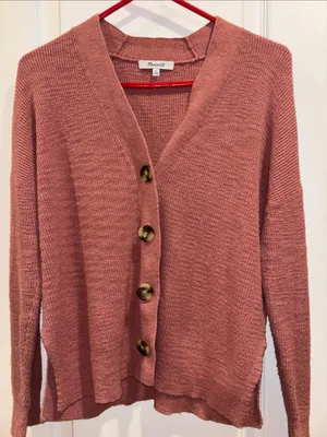MADEWELL DUSTY ROSE BUTTON DOWN SWEATER OVERSIZED EXTRA SMALL
PRELOVED Pink Size XS thumbnail 1