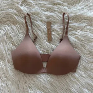 Skims Wireless Super Push up Bra Sienna Size 32D thumbnail 2