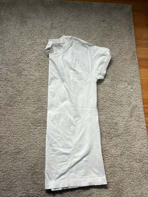 Athleta Women’s Top Short Sleeve Large Activewear thumbnail 6