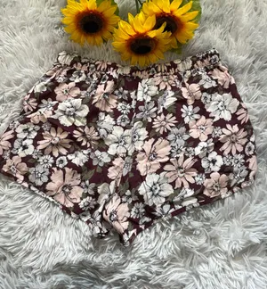 High Waisted Floral Shorts thumbnail 1