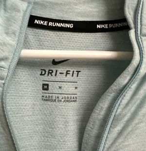 Nike Dri-Fit Quarter-Zip Pullover  thumbnail 3