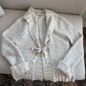 Apt 9 Cardigan Sweater M Cream Cable Knit Ribbon Tie Front Coquette Cozy Cottage thumbnail 15
