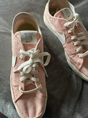 SB Sneakers thumbnail 3