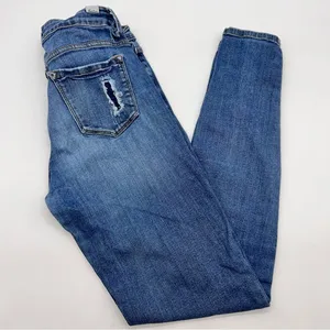 KanCan Estilo Style Women's Medium Wash Straight Leg Ankle Length Distress Jeans thumbnail 1