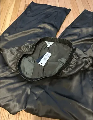 NWT Banana Republic Silk Pull-On Wide Leg Pant thumbnail 2