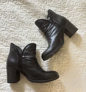Cordani Leather Black Ankle Boots Size 7.5 thumbnail 1