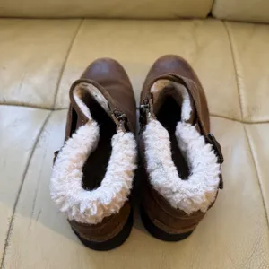 UGG Elora Brown Suede Shearling Lined Buckle Ankle Boots 1095151 Womens 9‎ thumbnail 9