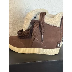 Sorel Brown Wedge Boots with Cream Sherpa Collar thumbnail 4