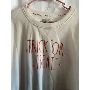 Rae Dunn Trick Or Treat Crewneck Sweatshirt Woman’s Size Medium thumbnail 3