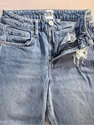💥BDG Urban Outfitters Straight Skinny Ankle Distressed Light Wash Jeans 27💛 thumbnail 6