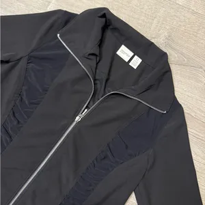 •CHICO’S• MESH ATHLETIC JACKET Black thumbnail 2