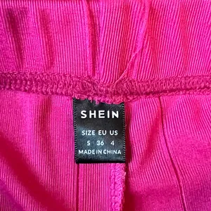 SheIn Pink Flare Women's Pants - Perfect for Barbie Costume thumbnail 4