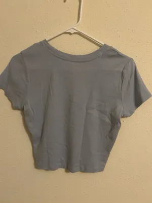 Hollister Crop Top thumbnail 3