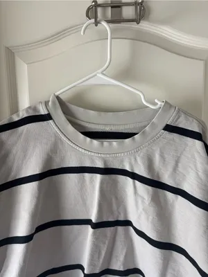 lululemon athletica Gray and Black Striped Cropped Sweatshirt / C46 thumbnail 2